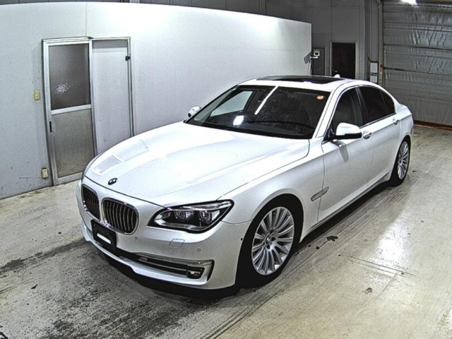 BMW 7 SERIES 2015