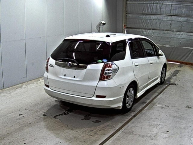 HONDA FIT SHUTTLE 2014