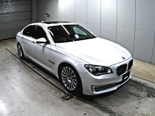 BMW 7 SERIES 2015