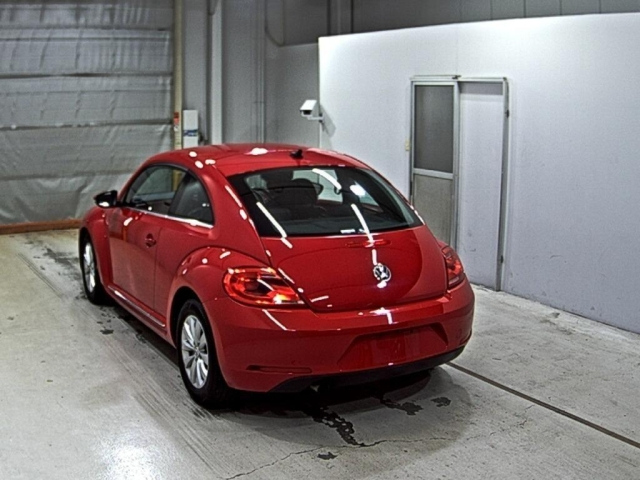 VOLKSWAGEN THE BEETLE 2015