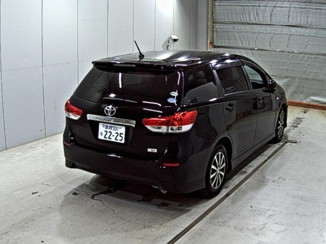 TOYOTA WISH 2012