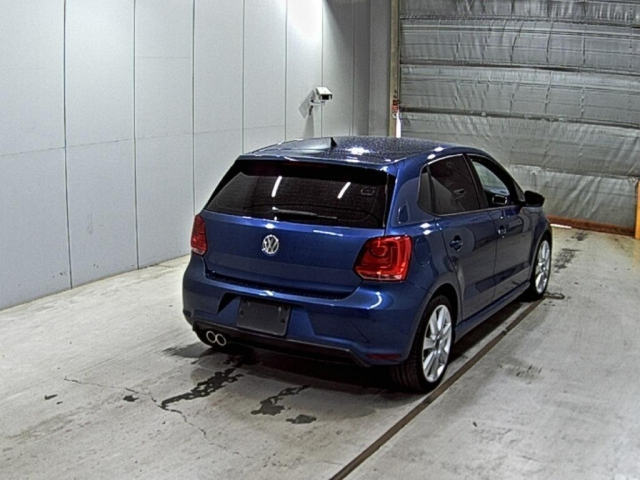 VOLKSWAGEN POLO 2014