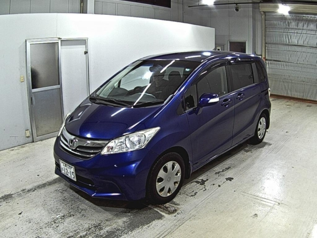 HONDA FREED 2013