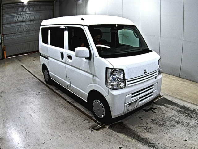 MITSUBISHI MINICAB VAN 2019