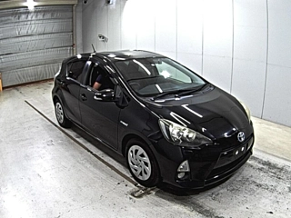 TOYOTA AQUA 2013