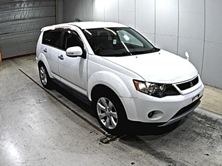 MITSUBISHI OUTLANDER 2011