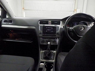 VOLKSWAGEN GOLF 2015