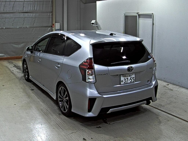 TOYOTA PRIUS ALPHA 2019