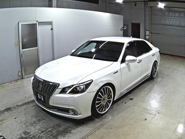 TOYOTA CROWN 2014