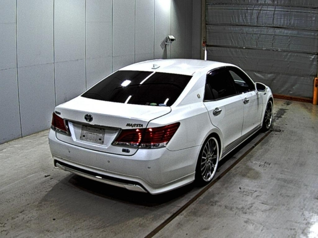 TOYOTA CROWN 2014