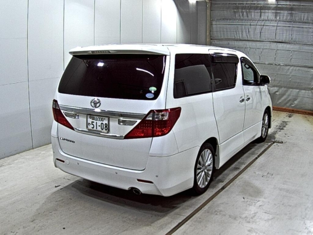 TOYOTA ALPHARD 2013
