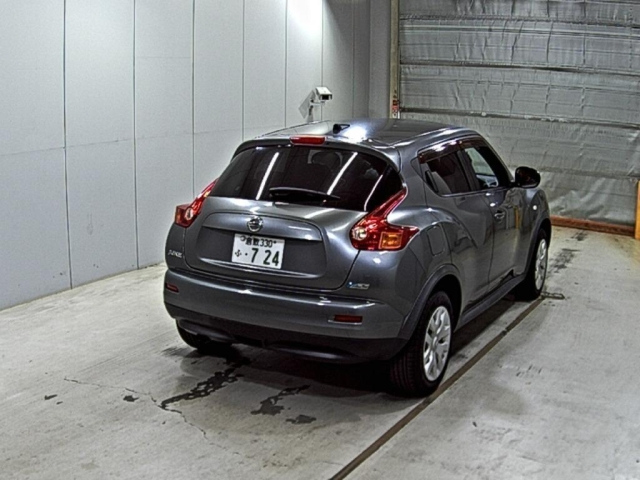NISSAN JUKE 2011
