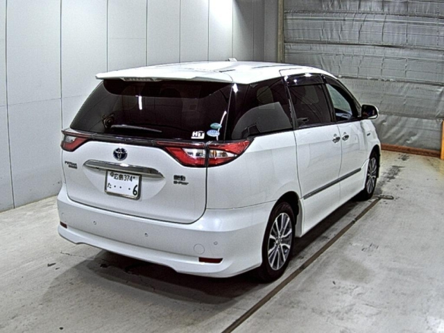 TOYOTA ESTIMA HYBRID 2017