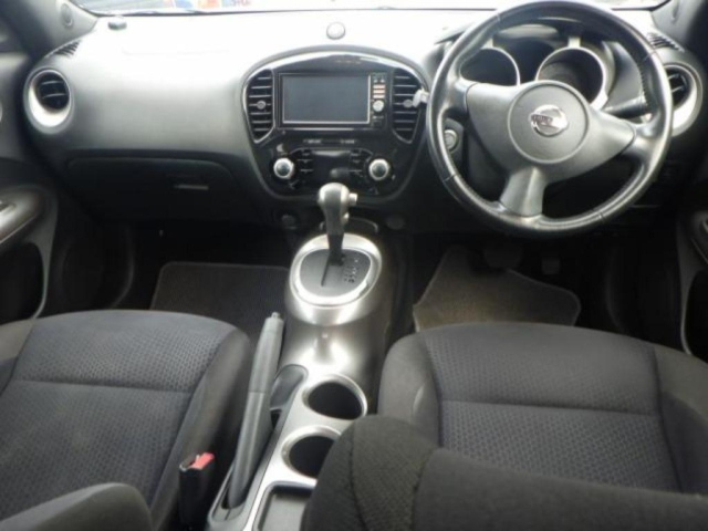 NISSAN JUKE 2011