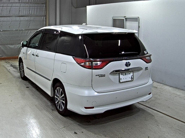 TOYOTA ESTIMA HYBRID 2017