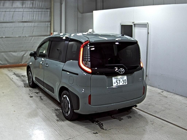 TOYOTA SIENTA 2023