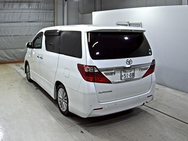 TOYOTA ALPHARD 2013