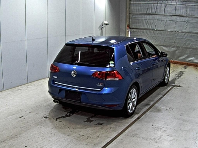 VOLKSWAGEN GOLF 2013