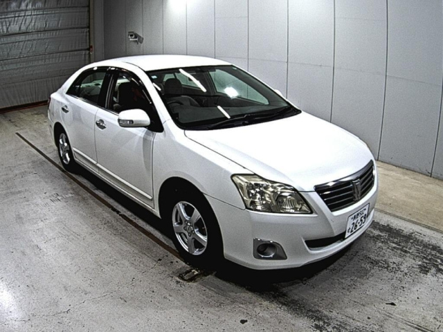 TOYOTA PREMIO 2011