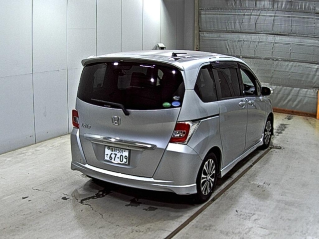 HONDA FREED 2014