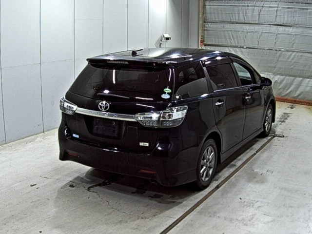 TOYOTA WISH 2014