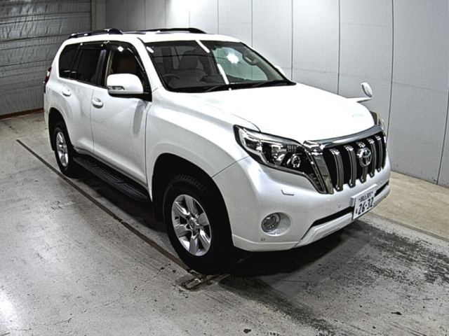 TOYOTA LAND CRUISER PRADO 2017