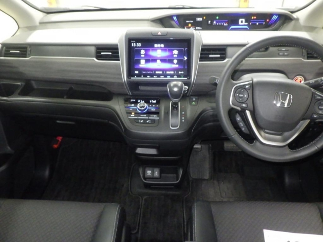 HONDA FREED 2024