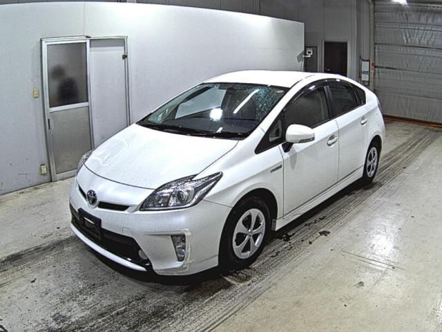 TOYOTA PRIUS 2015