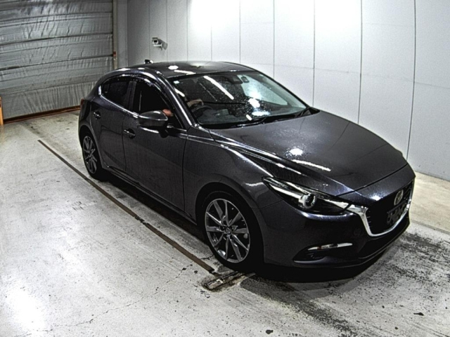 MAZDA AXELA 2018