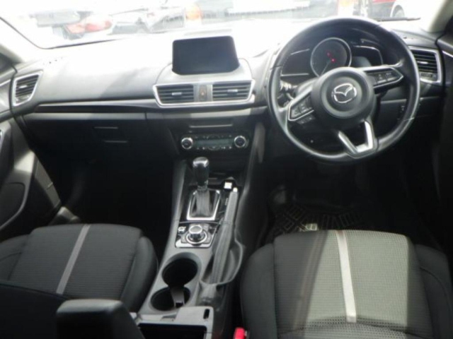 MAZDA AXELA 2018