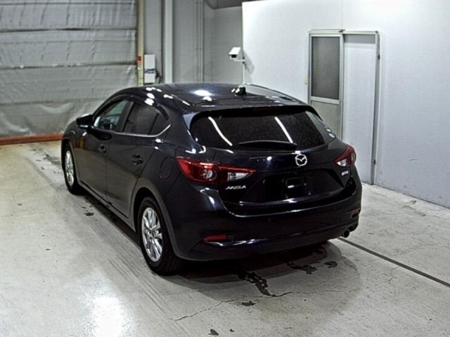 MAZDA AXELA 2018