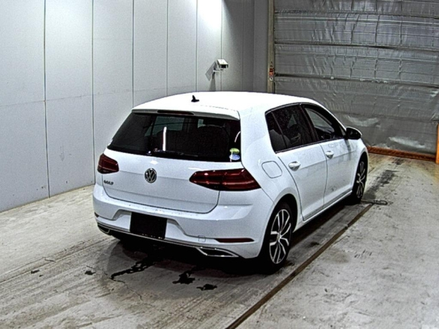 VOLKSWAGEN GOLF 2018