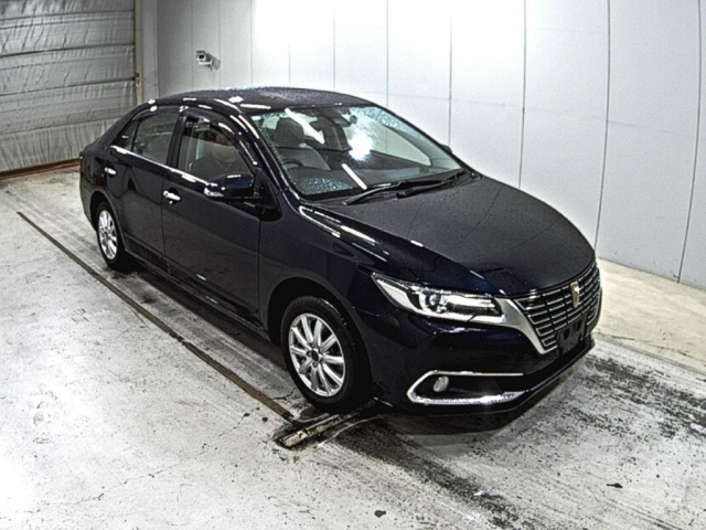 TOYOTA PREMIO 2018