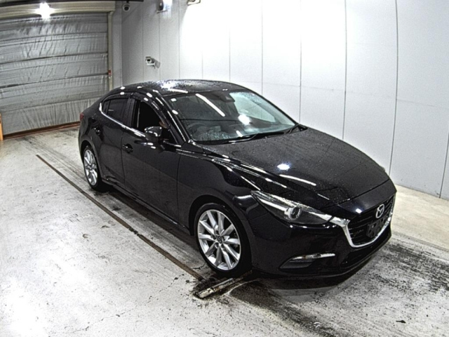 MAZDA AXELA 2017