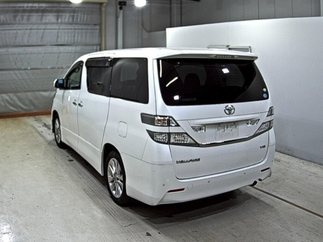 TOYOTA VELLFIRE 2009
