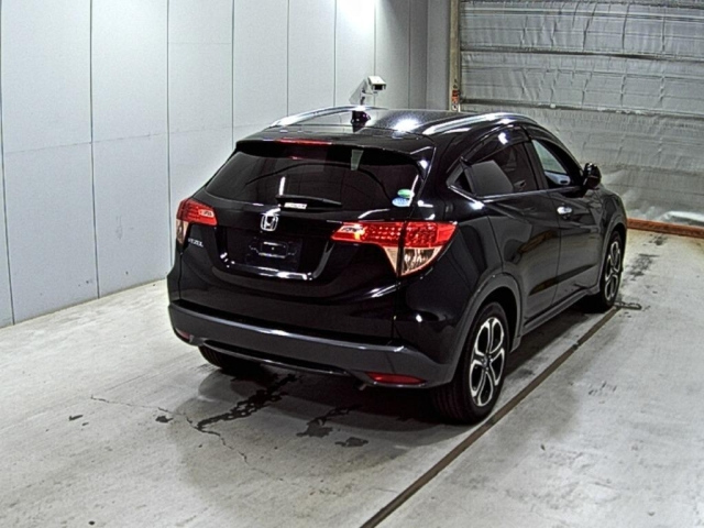 HONDA VEZEL 2015
