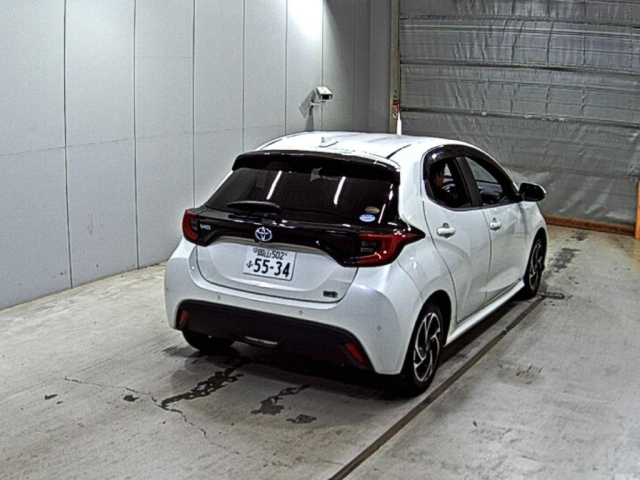 TOYOTA YARIS 2021