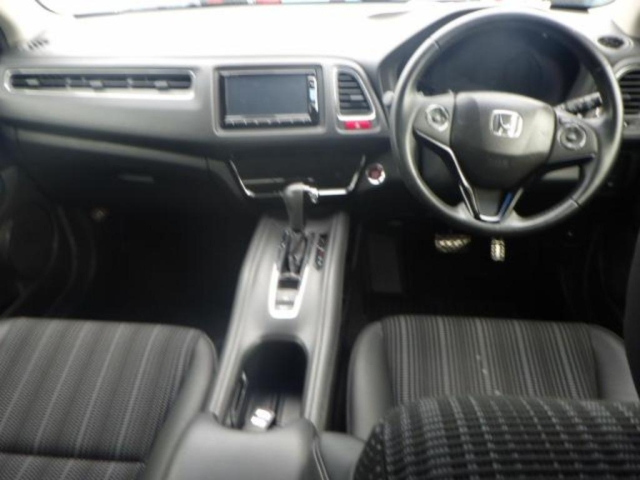 HONDA VEZEL 2015