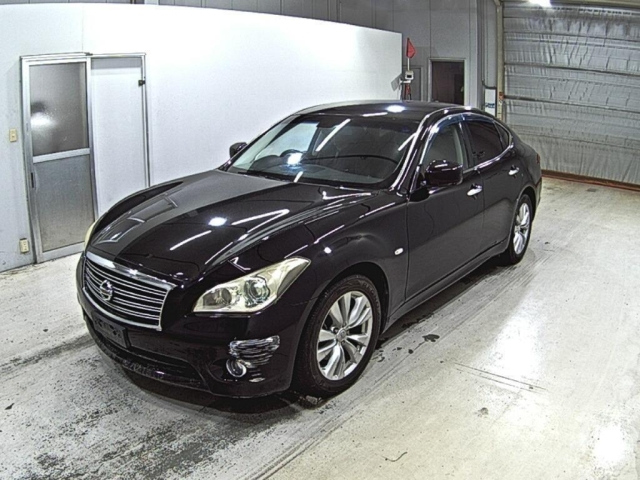 NISSAN FUGA 2009