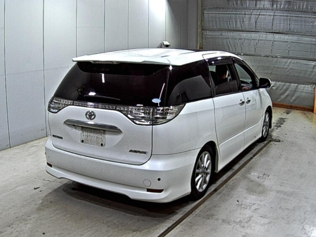 TOYOTA ESTIMA 2010