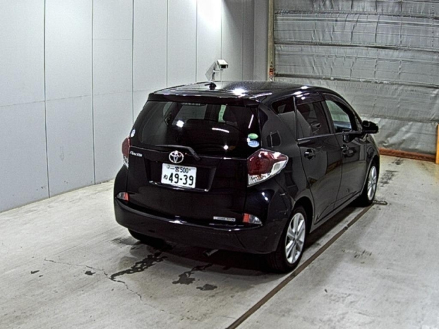 TOYOTA RACTIS 2015