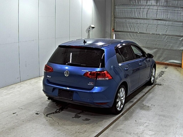 VOLKSWAGEN GOLF 2014