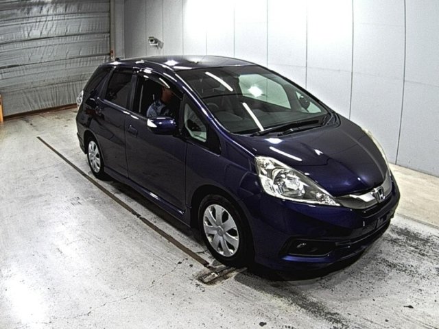 HONDA FIT SHUTTLE 2014
