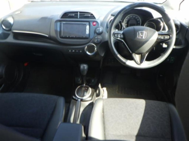 HONDA FIT SHUTTLE 2014