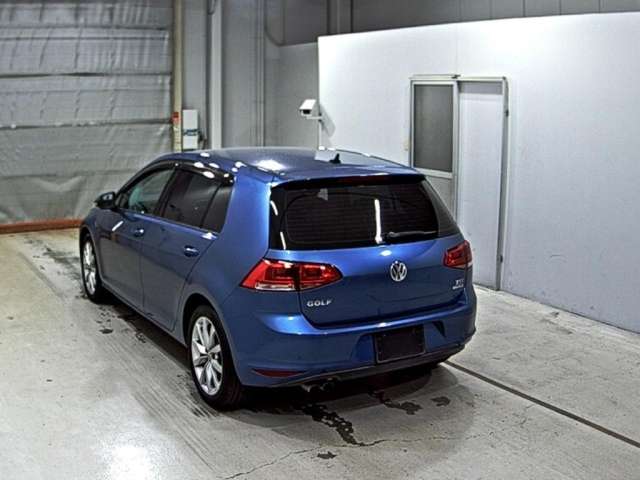 VOLKSWAGEN GOLF 2014