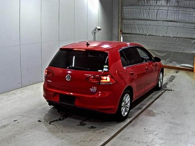 VOLKSWAGEN GOLF 2015