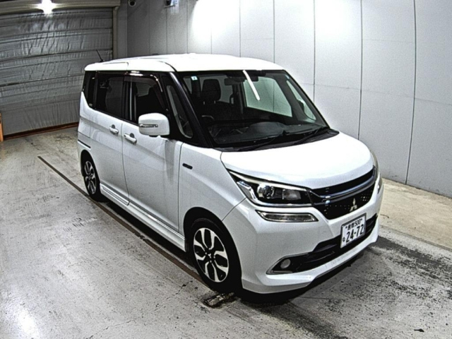 MITSUBISHI DELICA D2 2017