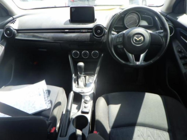 MAZDA DEMIO 2015