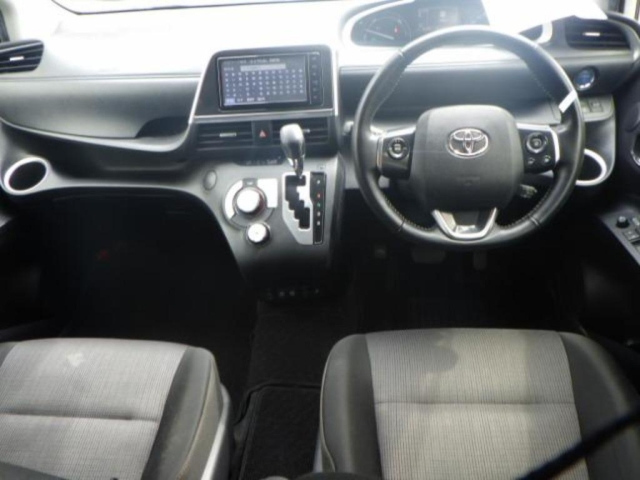 TOYOTA SIENTA 2020