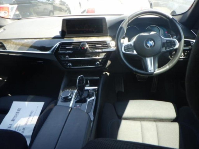 BMW 5 SERIES 2019